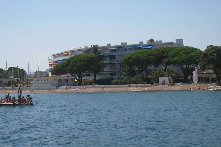 Gîte pour 5 personnes, avec balcon dans Zone nature des vieux salins d'Hyères