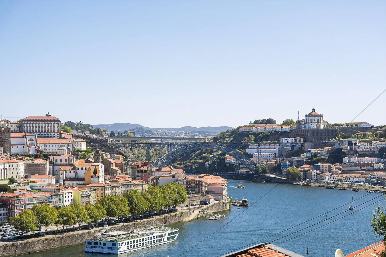 Apartamento inteiro, Guestready - Riverview relaxing escape in Santa Marinha e São Pedro da Afurada, Distrito do Porto