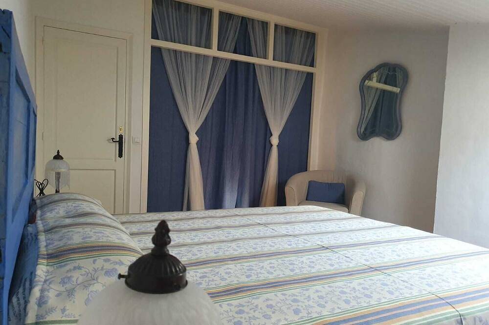 House with space, lots of light and charm in Forallac, Costa Brava