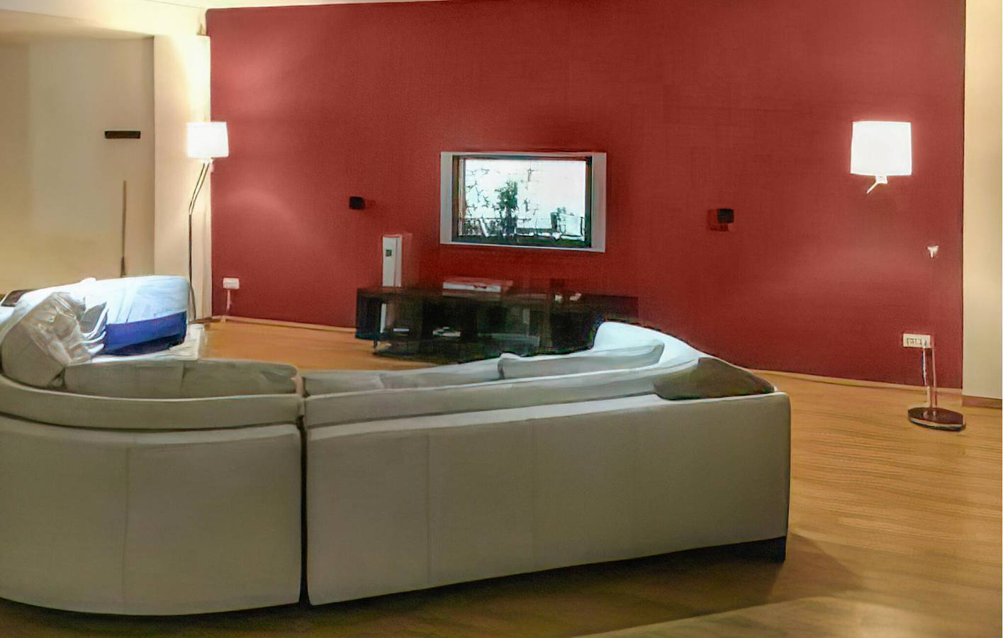 Luxury Beach Apartment with Pool & Parking in Playas de Vera, Vera