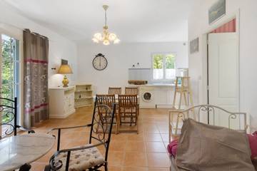 Location De Vacances pour 3 Personnes dans Appietto, Corse-du-Sud, Photo 4
