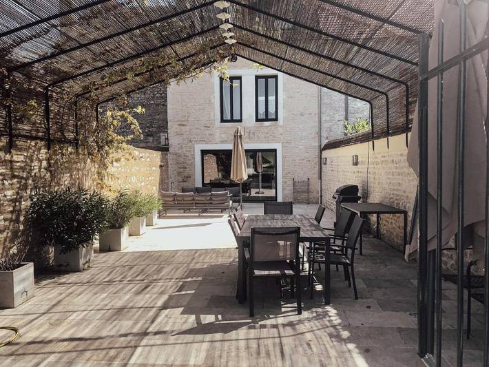 Location de vacances pour 9 personnes, avec Terrasse ainsi que Jardin et Vue à Préhy