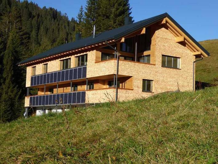 Ferienwohnung für 4 Personen, mit Balkon und Terrasse in Damüls