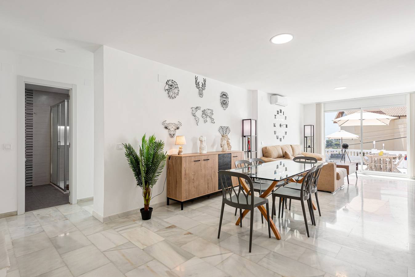 Villa 'Pedregalejo Vistas Al Mar' con vistas al mar, Wi-Fi y aire acondicionado in Málaga (Este), Málaga