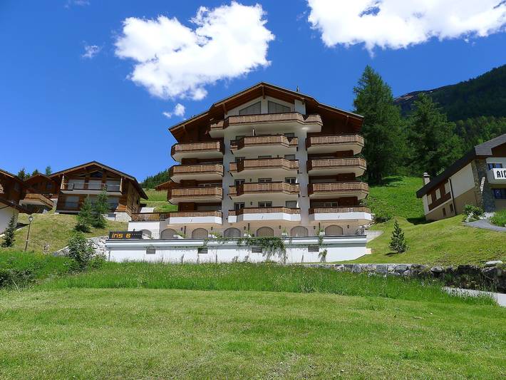 Ferienwohnung für 2 Personen, mit Terrasse und Sauna sowie Ausblick in Leukerbad