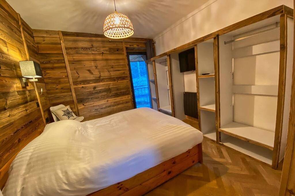 Appartement entier, Gîte avec jacuzzi privatif in Crots, Parc national des Écrins