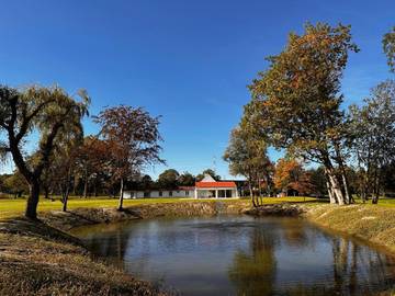Cottage pour 12 personnes, avec vue sur le lac ainsi que jardin et vue, animaux acceptés à Waregem