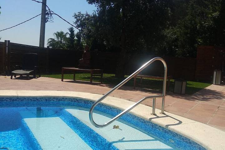 Gîte pour 4 personnes, avec terrasse et jardin à Cabrils - 4