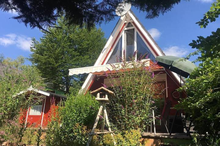 Ferienhaus für 4 Personen, mit Terrasse und Garten sowie Sauna in Gossersweiler-Stein