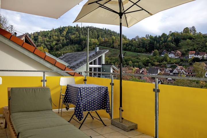 Ganze Wohnung, „Haus Sonnenhang": Ruhiges Apartment mit bestem Altstadtblick in Schiltach, Kinzigtal