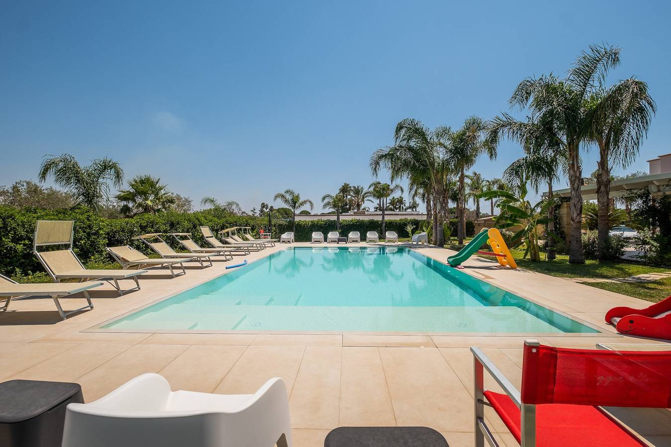 Villa Perla Salentina, adatta agli animali domestici, con piscina, giardino, terrazza e Wi-Fi in Melissano, Golfo di Taranto