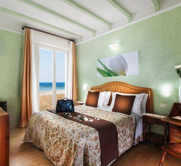 Hotel für 2 Personen, mit Ausblick und Pool sowie Terrasse, mit Haustier in Cesenatico - 2
