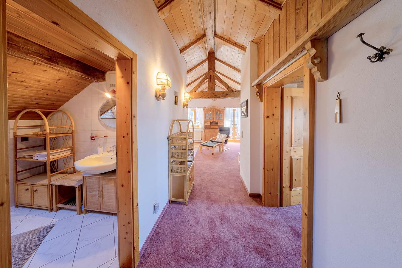 Ganze Ferienwohnung, "Wetterstein" Fewo, 1 Schlafraum, Du, Bad, Wc in Wallgau, Walchensee