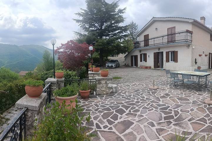 Villa für 14 Personen, mit Garten und Balkon - 1