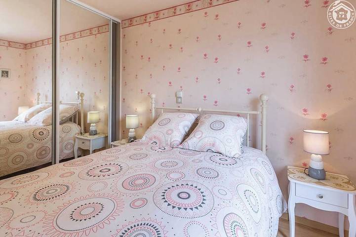 Location de vacances pour 4 personnes, avec jardin et terrasse à Burettes - 3