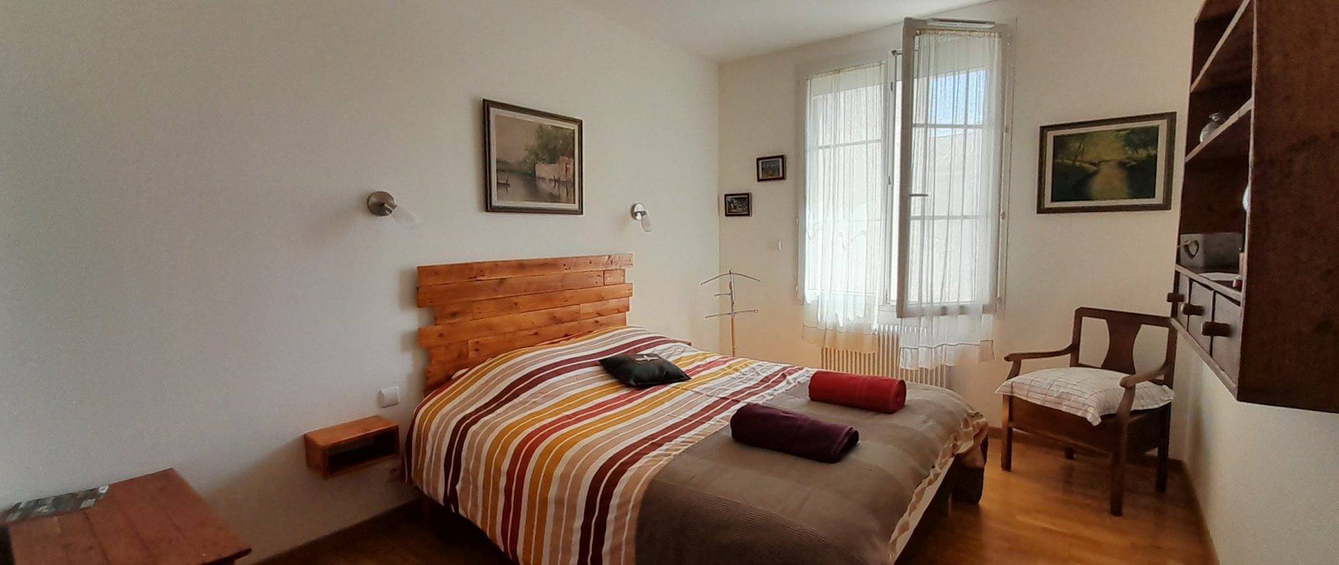 Chambres d'hôtes la Pause sous le Pin - Chambre Le Pin in Capestang, Canal du Midi