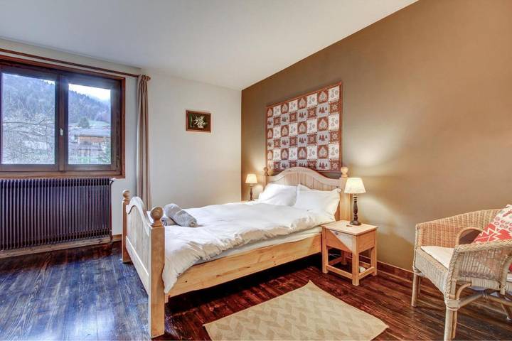 Gîte pour 2 personnes, avec jardin et jacuzzi ainsi que piscine et terrasse à Essert-Romand - 3