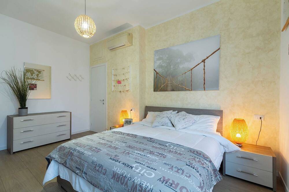 Apartamento entero, Hermoso apartamento de 1 dormitorio y 4 habitaciones a las puertas de Milán in Sesto San Giovanni, Provincia de Milan
