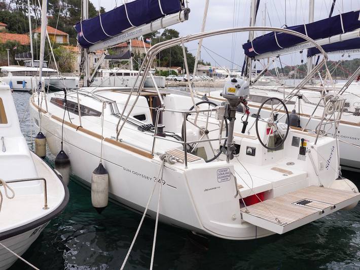 Boot für 4 Personen mit Whirlpool in Šolta (Split-Dalmatien), Rogac