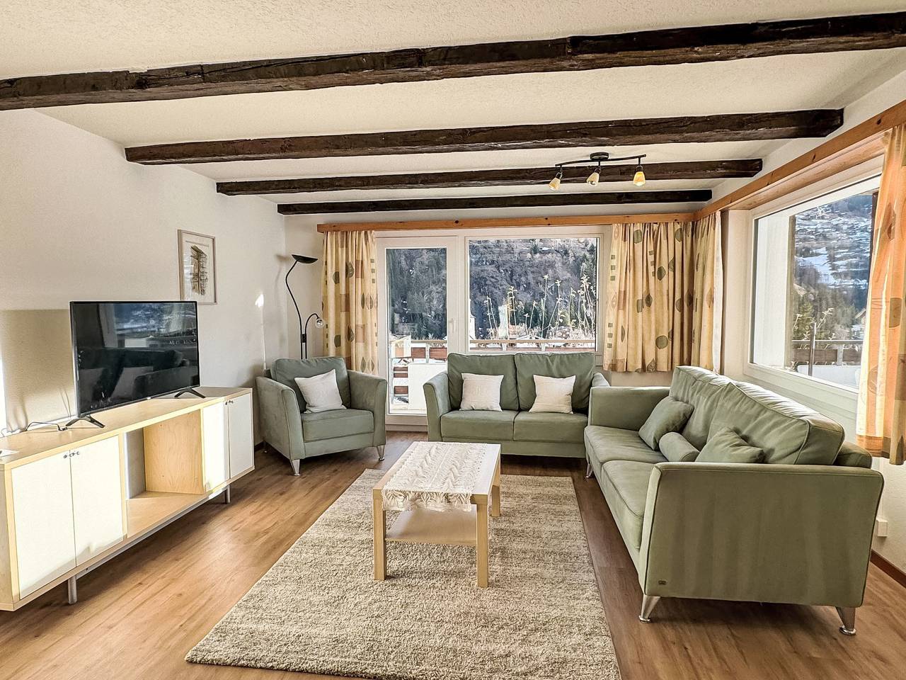 Ganze Wohnung, Chalet Waldrand in Inden (Schweiz), Leukerbad & Umgebung