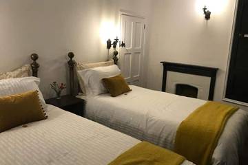Log Cabin for 5 People in Shrewsbury, Shropshire, Photo 1