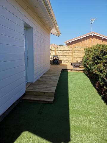 Gîte pour 4 personnes, avec jardin dans Cazaux