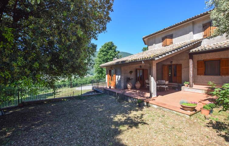 Ferienhaus für 11 Personen, mit Pool und Terrasse sowie Garten - 1