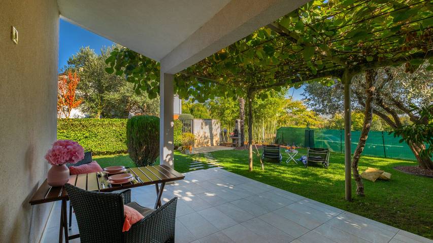 Villa für 2 Personen, mit Terrasse und Garten in Rovinj - 3