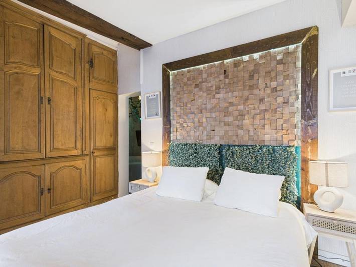 Gîte pour 2 personnes, avec terrasse et sauna ainsi que jardin et jacuzzi à Troyes - 4