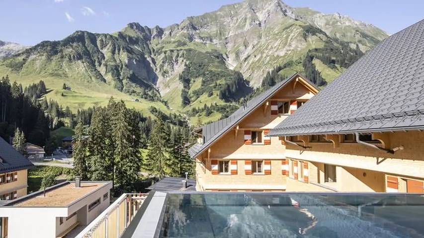 Hütte für 6 Personen, mit Garten und Balkon sowie Pool und Sauna in Schröcken