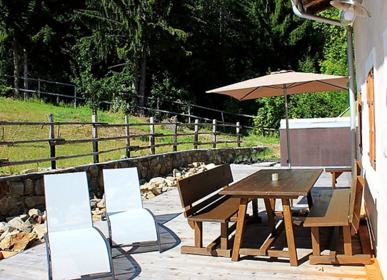 Appartamento intero, Appartamento 'Hof Neuhaus Platzerer Jöchl' con vista montagne, giardino e Wi-Fi in Plazzoles, Tesimo
