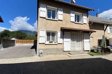 Gîte pour 4 personnes, avec terrasse à Chabottes