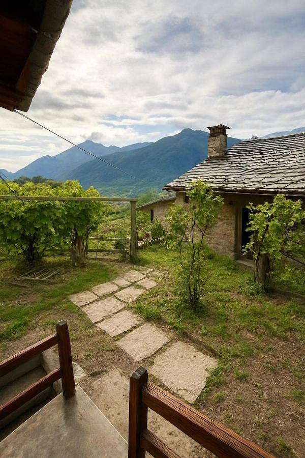 Location de vacances pour 5 personnes, avec vue et jardin à Comune di Saint-Pierre - 4