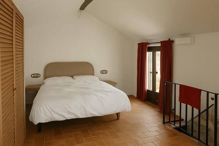 Apartamento entero, Espacio Sangha Entero 13 Habitaciones. in Mora (Toledo), Provincia de Toledo