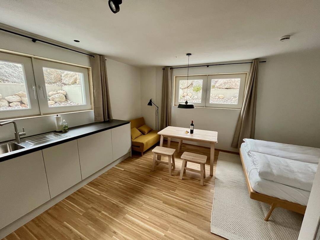 Ganze Ferienwohnung, Bergufer Studio – bis zu 2 Personen mit Sauna in Oberammergau in Oberammergau, Bayerische Alpen