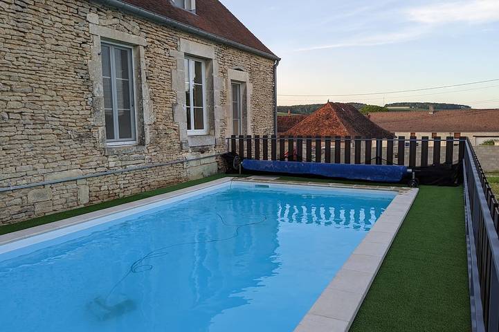 Location de vacances pour 12 personnes, avec Jardin à Bragelogne-Beauvoir