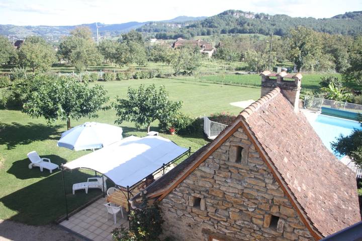 Location de vacances pour 11 personnes, adapté aux familles à Saint-Jean-Lespinasse