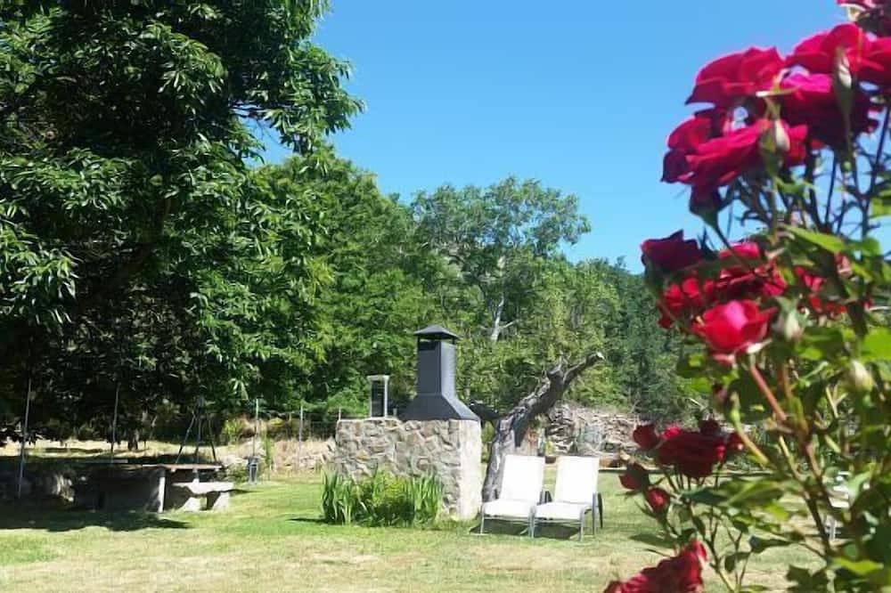 Cottage El Castaño pour 2 personnes Gredos (Avila) in Navalguijo, Navalonguilla