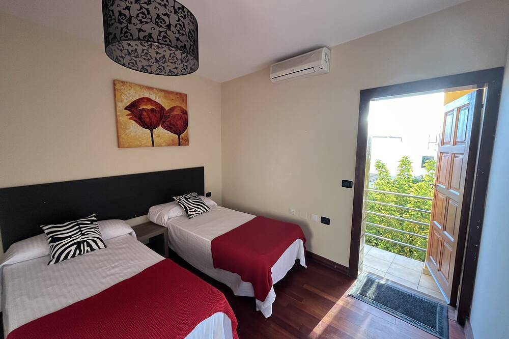 Villa con Piscina en el Centro in Retamar (Canary Islands), Los Llanos de Aridane