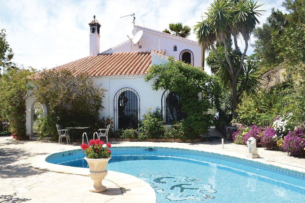 Traumhaftes Haus in Algarrobo in Arenas, Cordillera Penibética