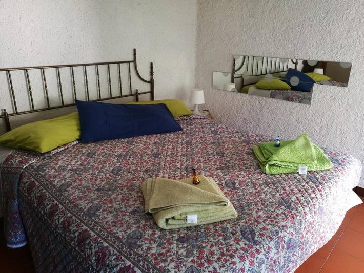 Ganze Wohnung, Appartement 'Altrove' mit Bergblick, privatem Garten und Wlan in Cassagna, Ne