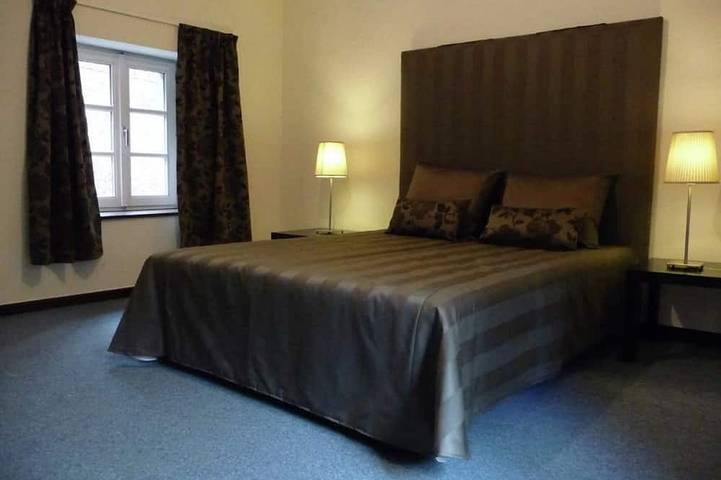 Location de vacances pour 12 personnes, avec jardin, animaux acceptés à Comblain-au-Pont - 2