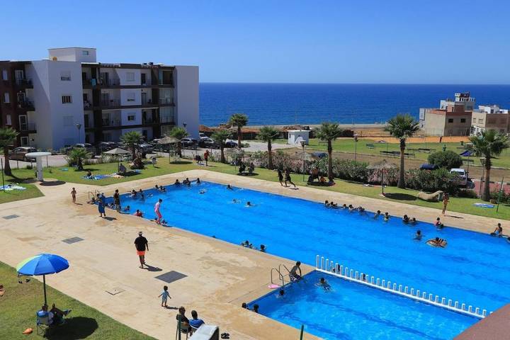 Ferienwohnung für 8 Personen, mit Ausblick und Terrasse sowie Pool und Garten - 1