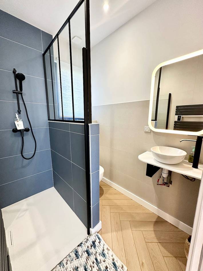 Entire apartment, Lovely ! Duplex de standing neuf – 250m des plages in Larmor-Plage, Côte des Mégalithes
