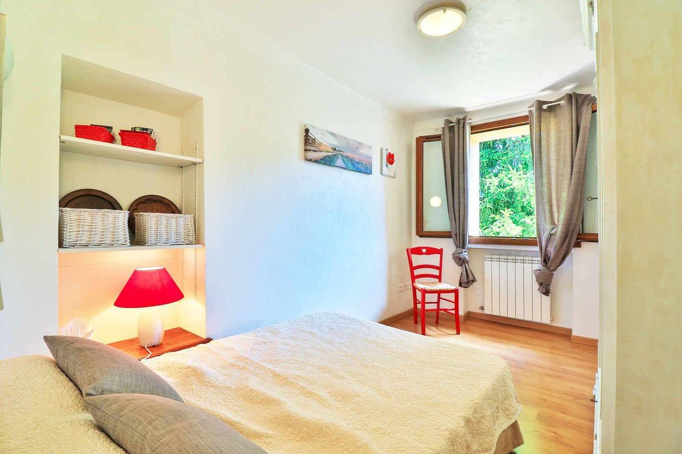 Apartamento vacacional entero, Locations-06 - la maison de noelie - planta baja in Le Bar-sur-Loup, Region de Cannes