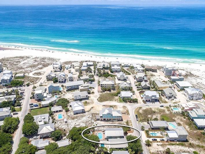 Vacation rental for 14 people, with balcony in Grayton Beach