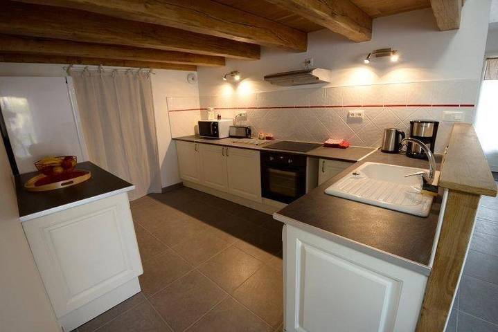 Location de vacances pour 5 personnes, avec jardin à Saint-Georges-lès-Baillargeaux