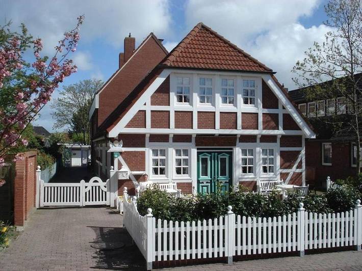 Ferienhaus für 4 Personen, mit Balkon und Garten sowie Sauna auf Borkum