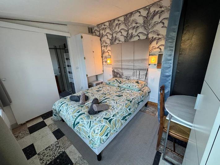 Gîte pour 2 personnes, avec vue et terrasse à Celles-sur-Belle - 3