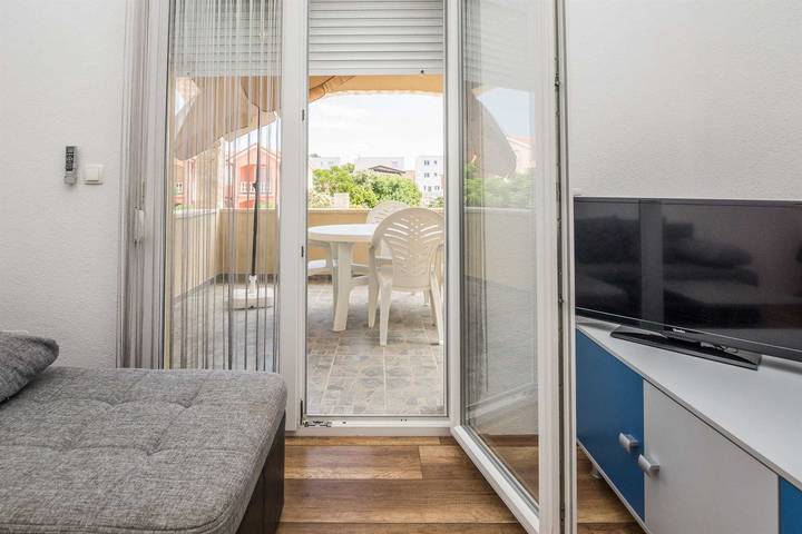 Gîte pour 4 personnes, avec balcon/terrasse et balcon dans Vir - 2